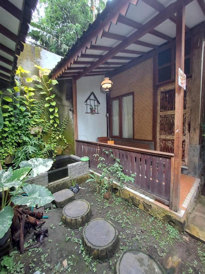 Diana'S Homestay Banyuwangi (East Java) Exterior foto