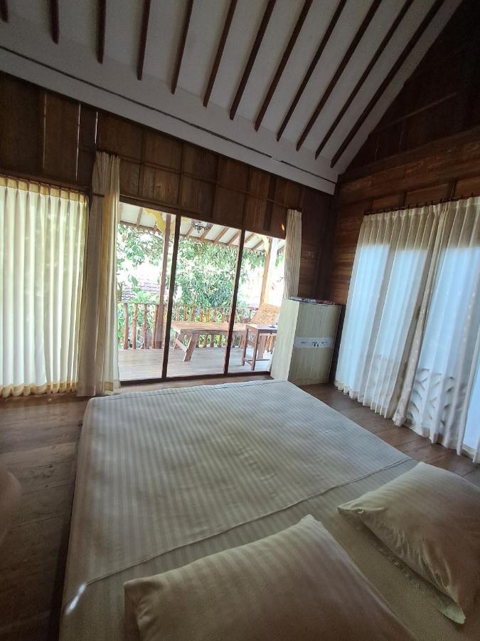 Diana'S Homestay Banyuwangi (East Java) Exterior foto