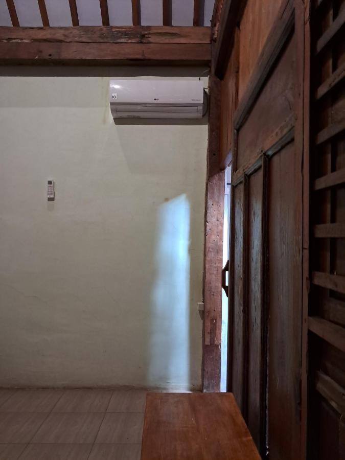 Diana'S Homestay Banyuwangi (East Java) Exterior foto