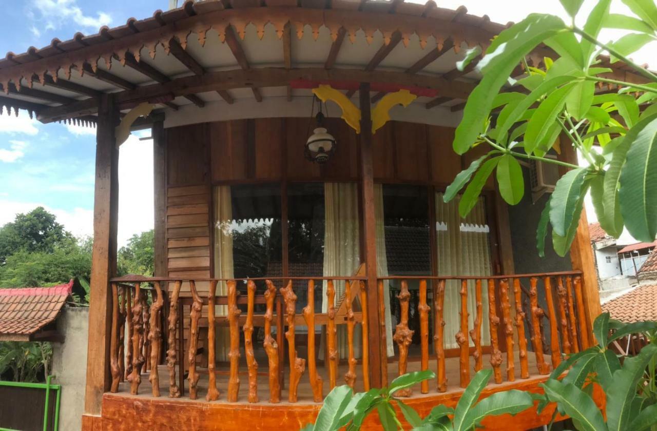 Diana'S Homestay Banyuwangi (East Java) Exterior foto